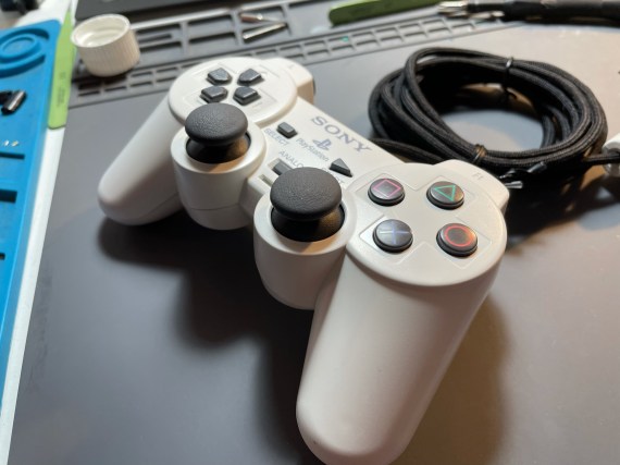 Sony DualShock 2 Analog Controller